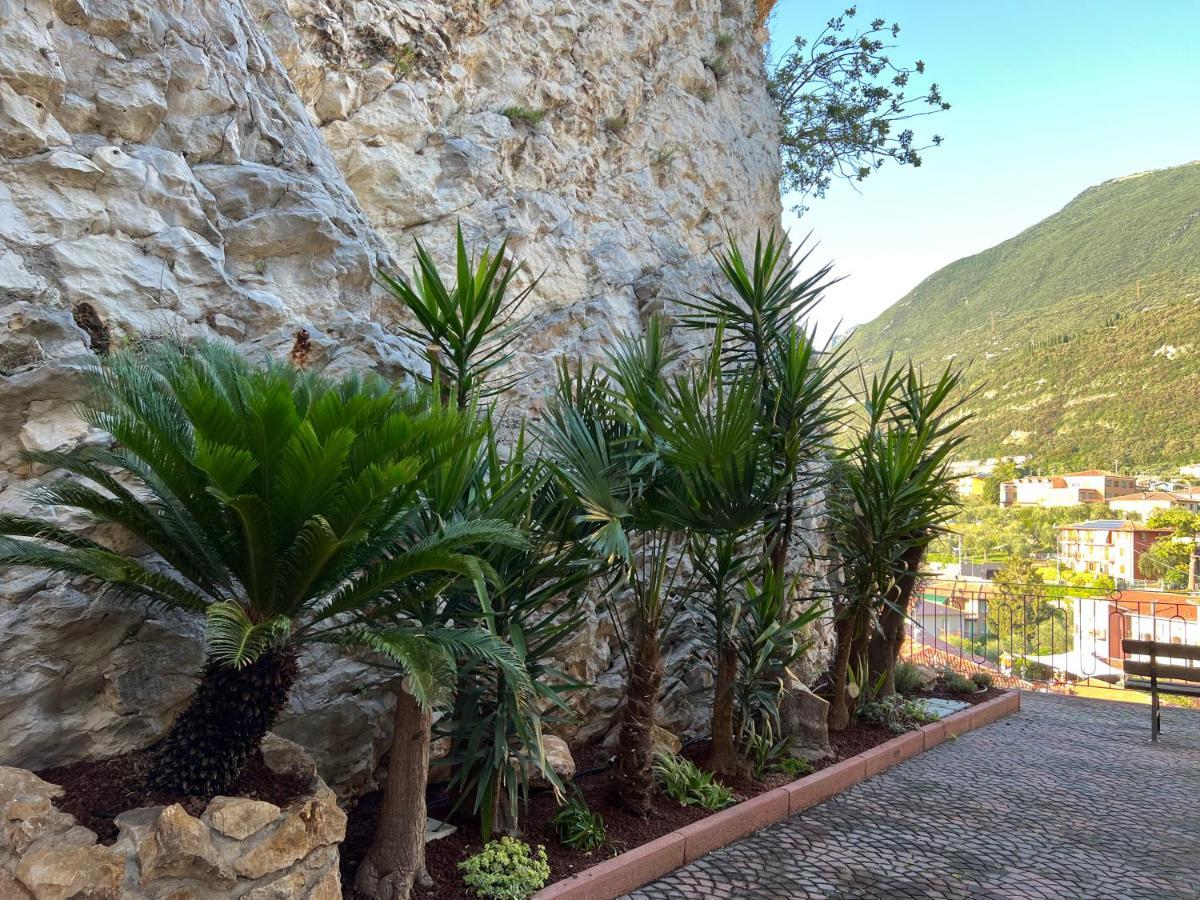 Amazing View Apartment Malcesine Exterior photo