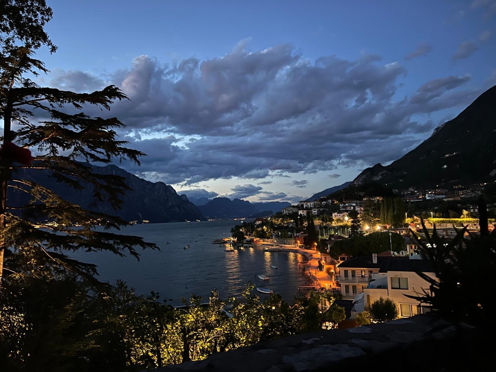 Amazing View Apartment Malcesine Exterior photo